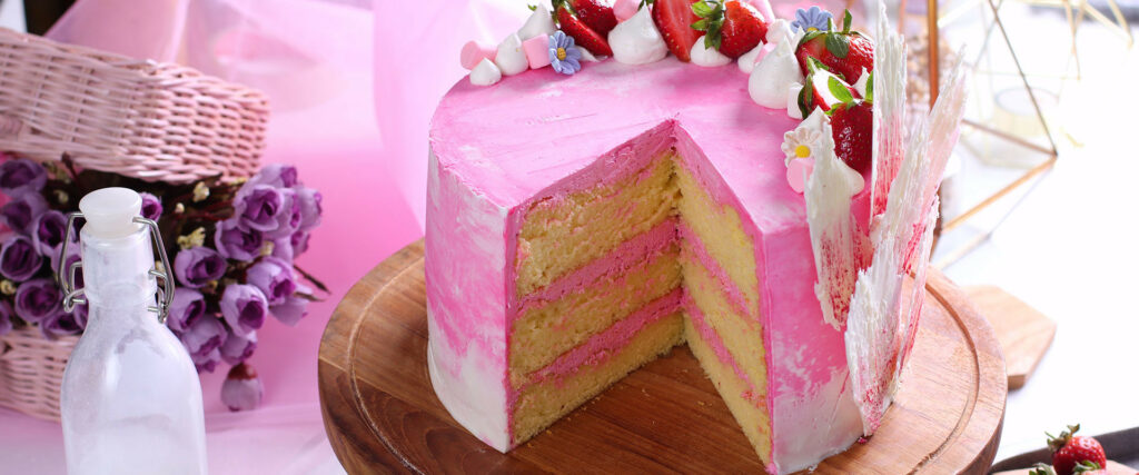 Strawberry Cheese Valentine's Cake